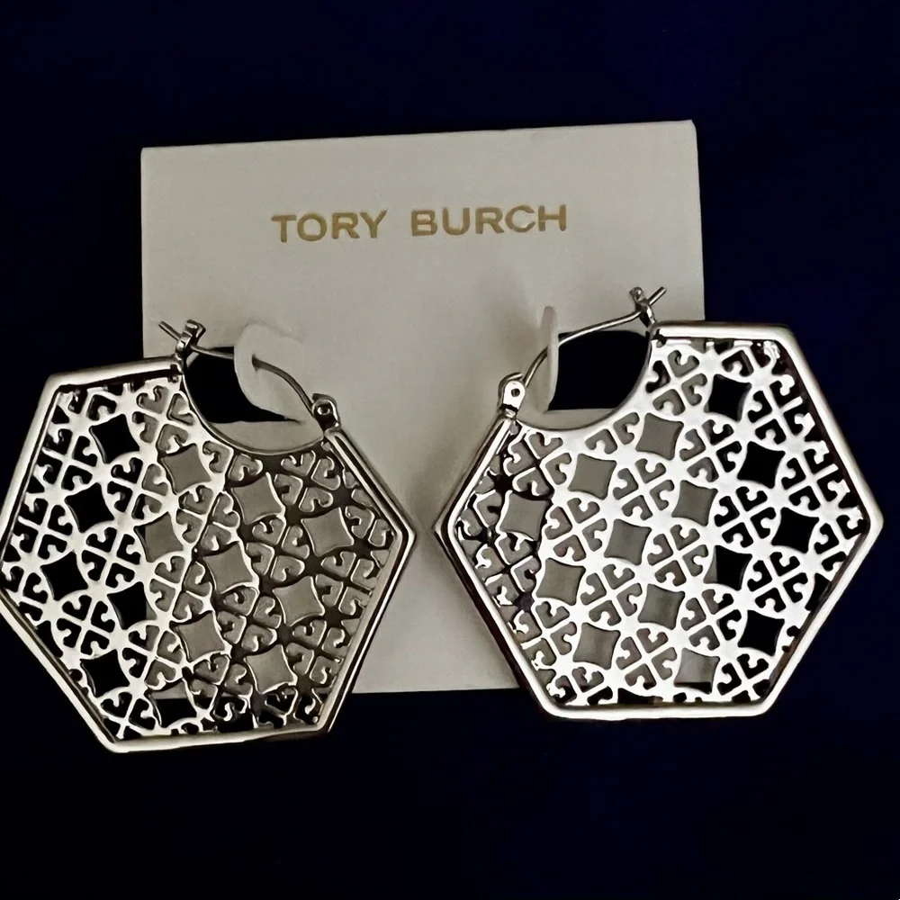 🔥🔥🔥 Authentic Designer Earrings At Awesome Prices To Buy Now & Save Price Firm